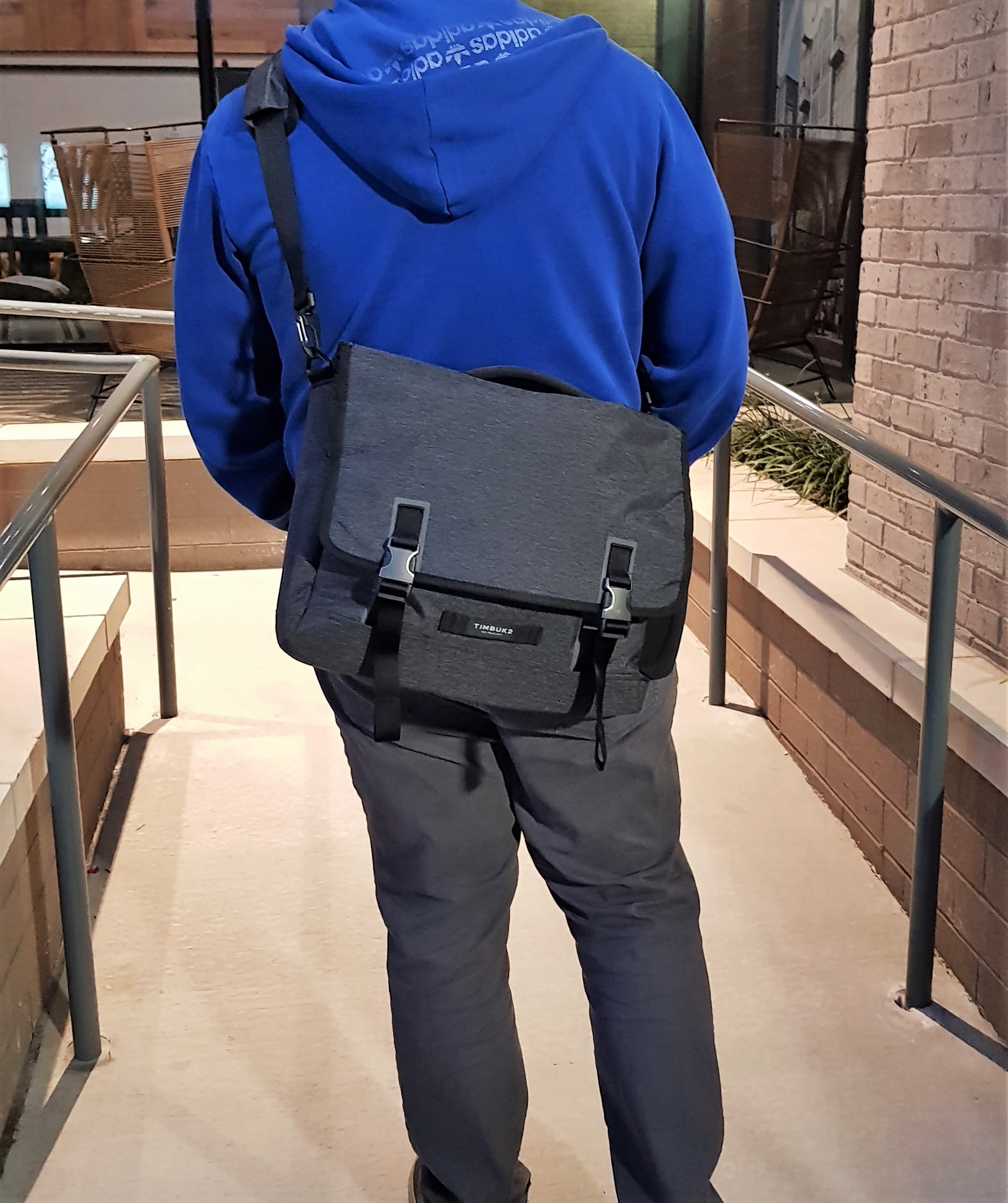 Timbuk2 Closer Laptop Briefcase Review, by Geoff
