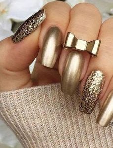 green emerald velvet dress Custom Press On Nails main image 0