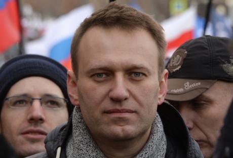 Kremlin Pressures Navalny’s Mother for Secret Burial, Fueling