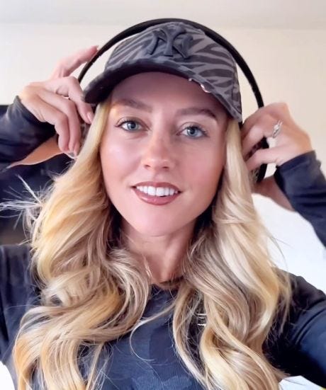 Lauren Jumps Biography | Age | Net Worth | FAQ | Social Profile - Star