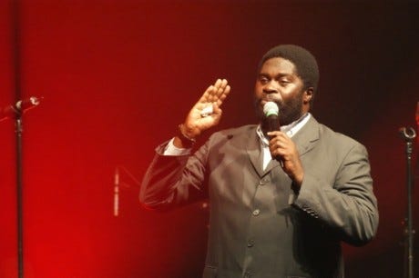 Alain Moloto , l'un des grands monuments de la musique congolaise …Un vrai  leader! | by Moise Glodiem | Medium