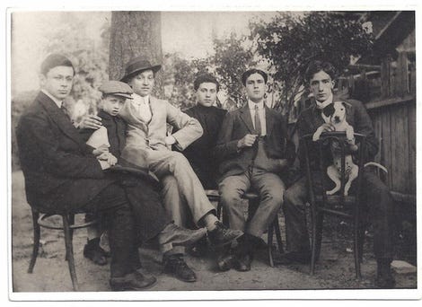 L to R: Tristan Tzara, (unknown), Marcel Iancu, Iuliu Iancu, Poldi Chapier, Ion Vinea. 1912/1913.
