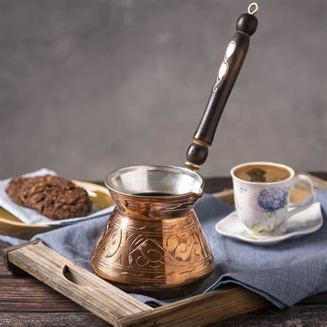 How Many Oz in Coffee Pot: Understanding the Standard Size of Your