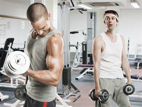 Gym bro culture lets young men share the weight of workouts - Los