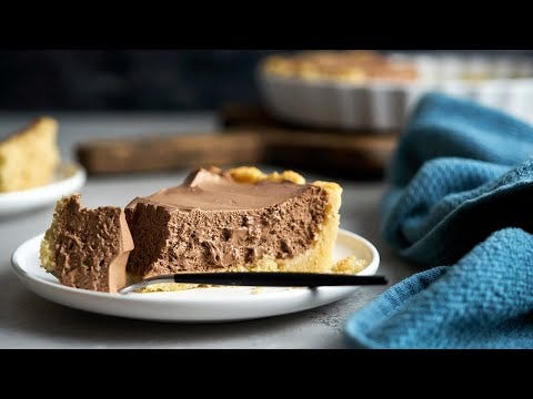 Chocolate Silk Keto Pie [The Perfect Indulgent Treat] - O My Fitness ...