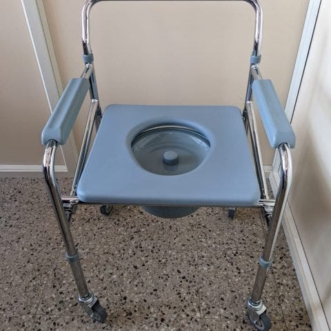 Commode Chair for Adults: The Best Choice