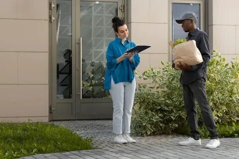 Courier Services Walsall — Fast & Reliable Delivery Solutions