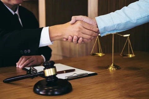 Professionell Juristassistans i Stockholm: Navigera Genom Juridiska Utmaningar