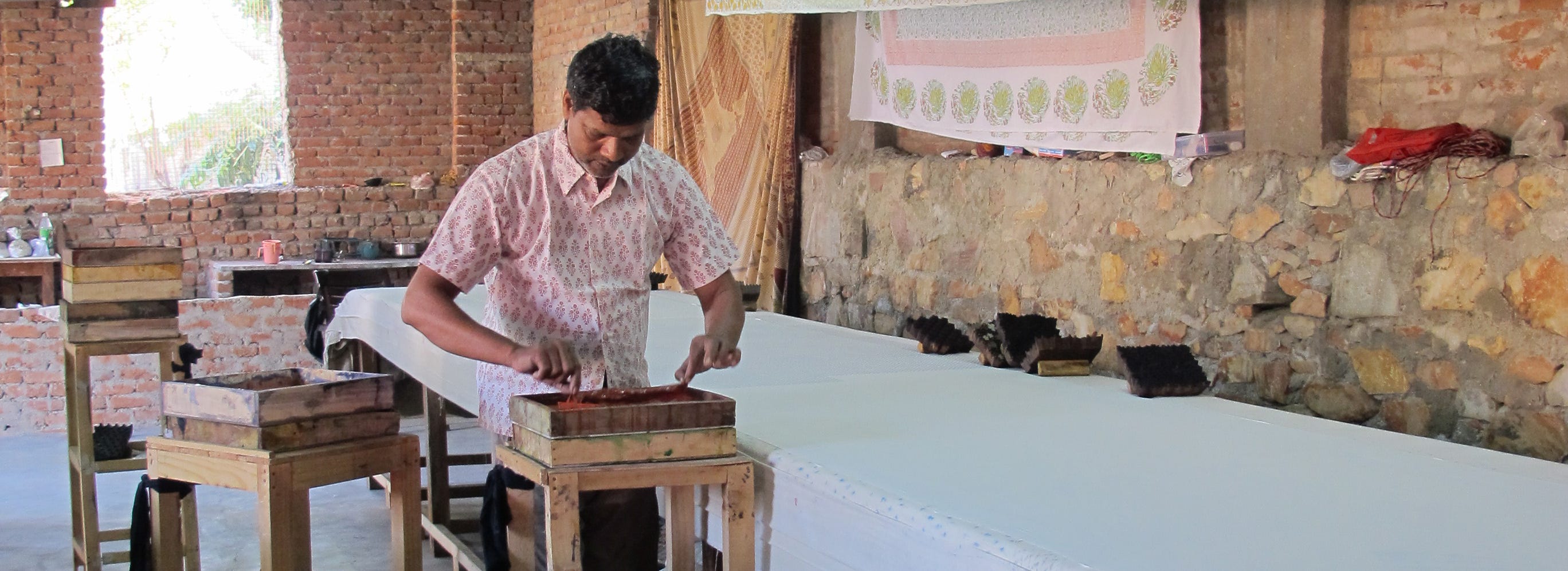 hand block printing process of dyeing