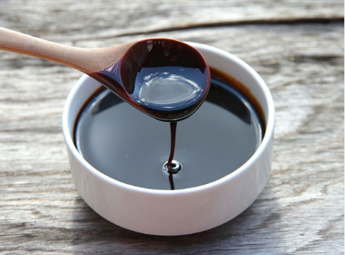 What Is Blackstrap Molasses Organic and How Can You Use It in Everyday Recipes?