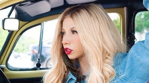 Kenzie Reeves Net Worth: How Much Does She Make In 2024? - Dilawar