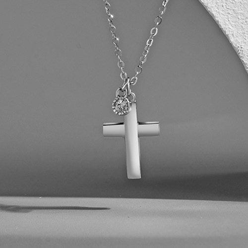What Does Cross Necklace Mean?(Does it Protect You?) by jewelry