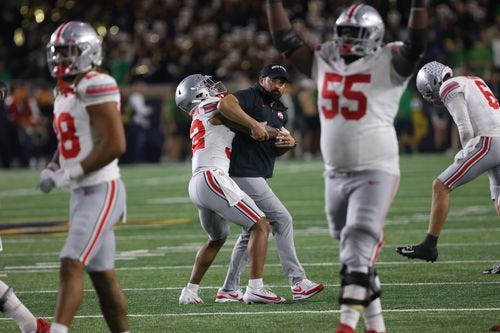 Ohio State rallies with thrilling last-second, game-winning touchdown to beat Notre Dame 17???14