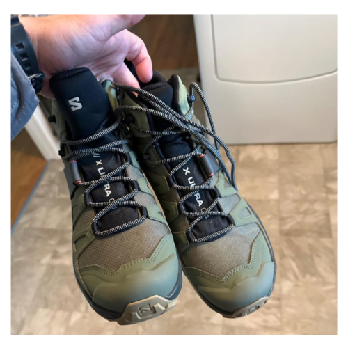 Which Shoe Is Best For Traveling?