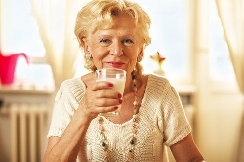 Senior Muscle Mass: Importance Of Drinking Senior Milk - Lowenhill Home 