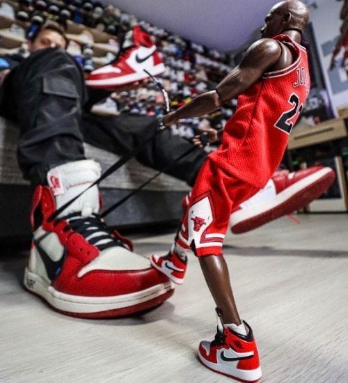 How to make big shoes fitSneakers. by Inside Sneakers Medium