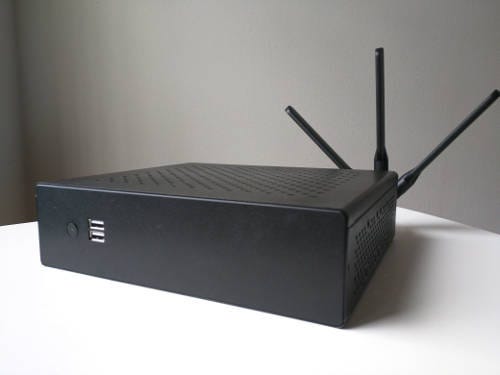 How to Build your Own Wireless Router | by Renaud Cerrato | Medium