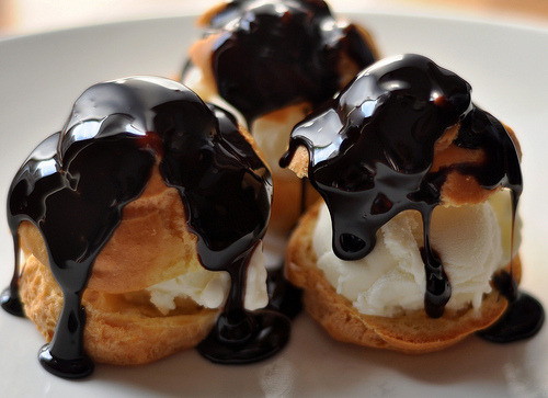 Eclair, Chocolate
