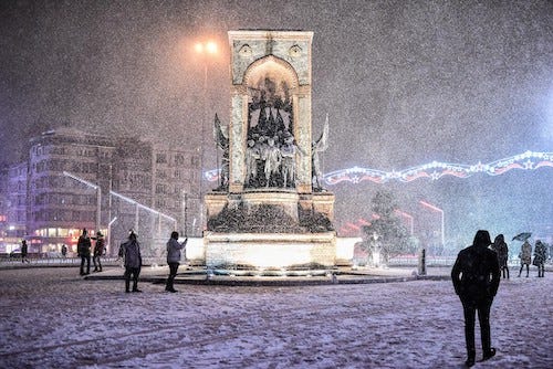 Cumhuriyet’in ilk abideleri: Taksim Cumhuriyet Anıtı