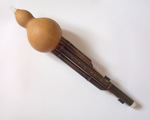 Hulusi or cucurbit flute