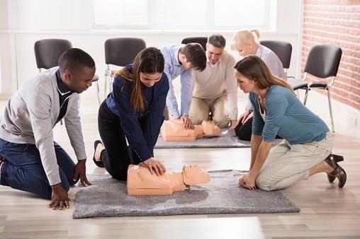 Mastering CPR: Essential Techniques for Beginners - Dominion Academy ...