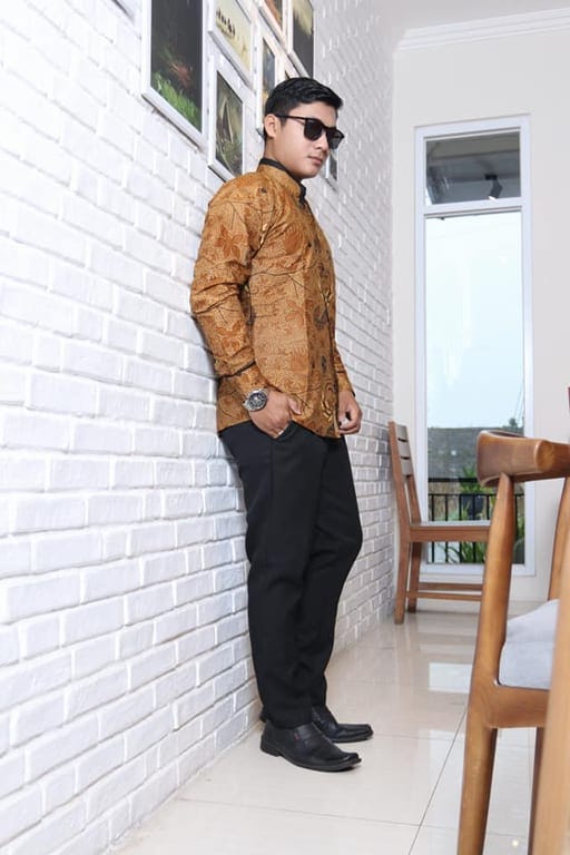 Seragam batik kantor kualitas premium tangan pertama — Harga Murah
