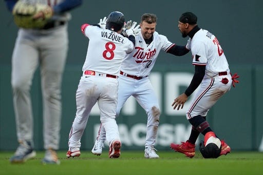 Ryan 1st to 5 wins, Twins beat Yanks 6-2, take season series - The