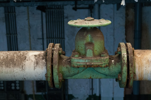 How Trenchless Pipe Repair Reduces Downtime for Businesses and Municipalities