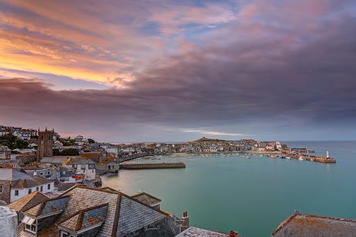 Where to Go Paddleboarding Near Hayle