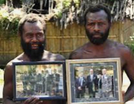 You get the feeling the dude on the left knows something we don’t. Image credit: Wikipedia