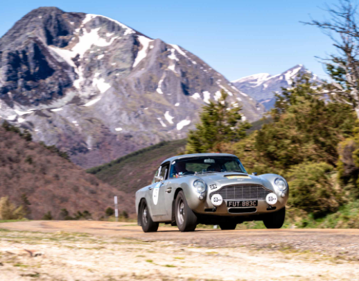Vintage & Classic Car Rally Adventures - Rally The Globe - Medium