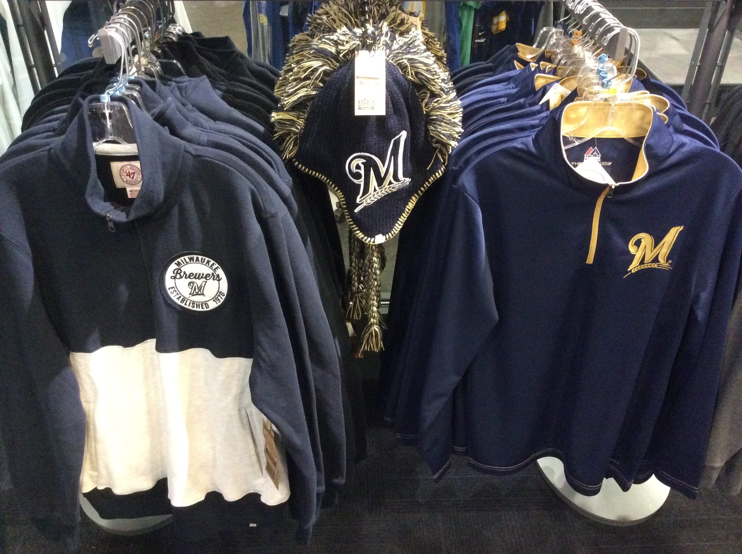Milwaukee Brewers on X: NEW to the Brewers Team Store 👀 Get