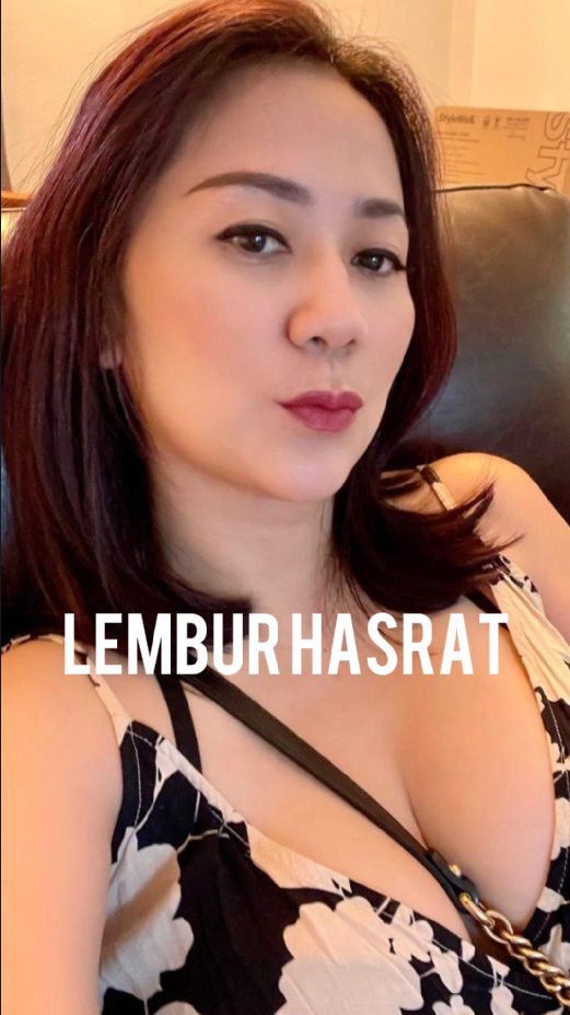 TUBUH TANTE KU SANGAT MULUS DAN MEMBUAT KU PUAS