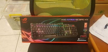 ROG Strix Scope NX 鍵盤 七彩霓虹極光炫砲