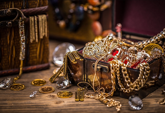 antique jewelry