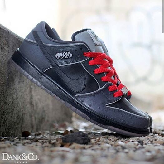 Destino armario Conclusión Nike SB Doom Low by Dank Customs. Dank Customs really knows how to bring… |  by Skate Shoes PH | Medium