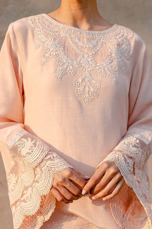 Precision Craftsmanship: The Ultimate Guide to Bespoke Printing and Embroidery in Dubai