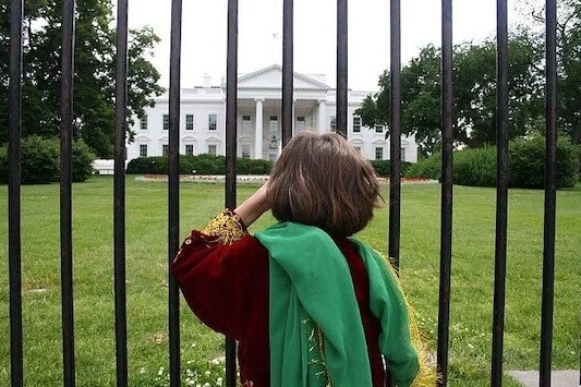 Chapter 17: I Want to Meet the King of America