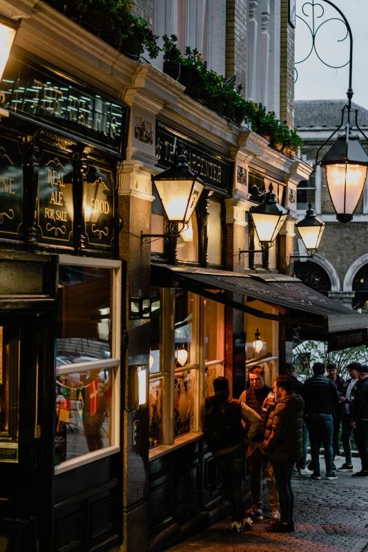 The front of a small, Italian restaurant, like the one we visited in London (Mohamed Jamil Latrach, Unsplash)