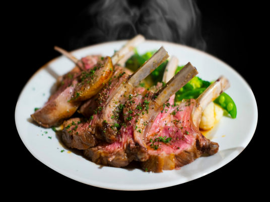 Cara Memilih Potongan Lamb Berdasarkan Teknik Memasak yang Digunakan