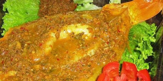 MAKANAN KHAS BATAK TOBA “ NANIURA”