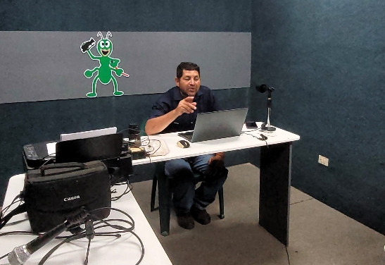 Transmitir con miedo: la lucha de las radios comunitarias salvadoreñas