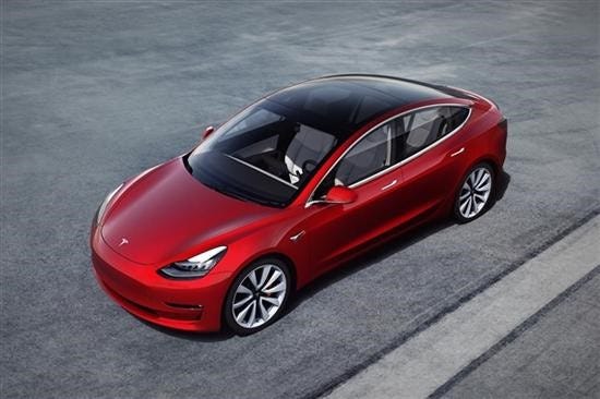 The Tesla Model 3/Y has a battery life of over 320,000 kilometers