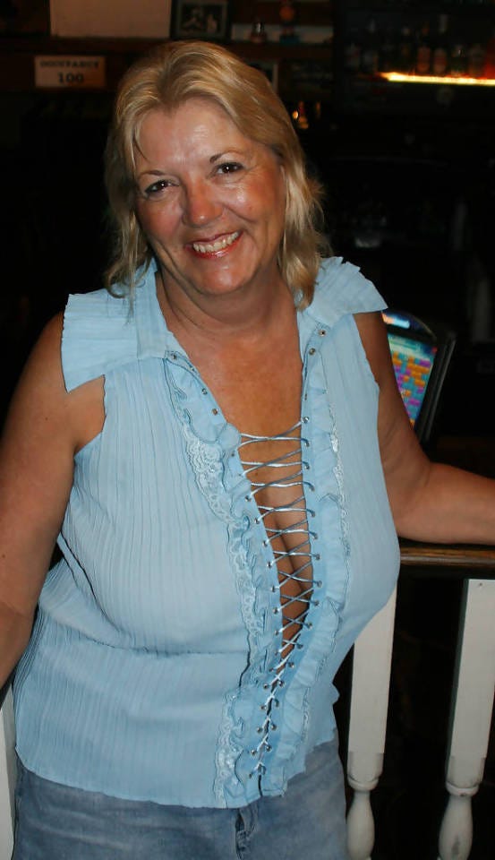 Older Women With Saggy Tits And Wrinkles