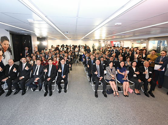 From Auditor to Strategist: French Alumnus Thrives in Hong Kong