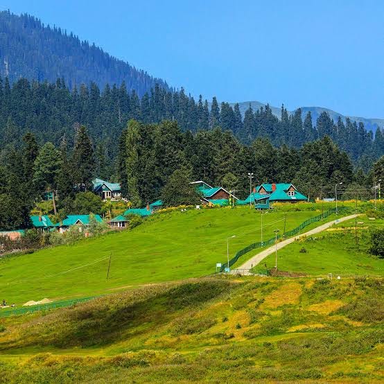 Best Month to Visit Kashmir, Season by Season