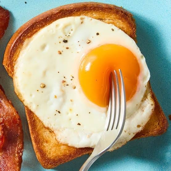 How to Make a Fried Egg Worth Waking Up For