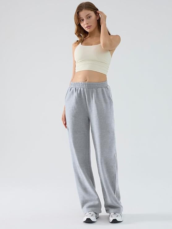 Women’s Sweatpants, Baggy Wide Leg Lounge Pants , Comfy Cotton Workout Joggers with Pockets.