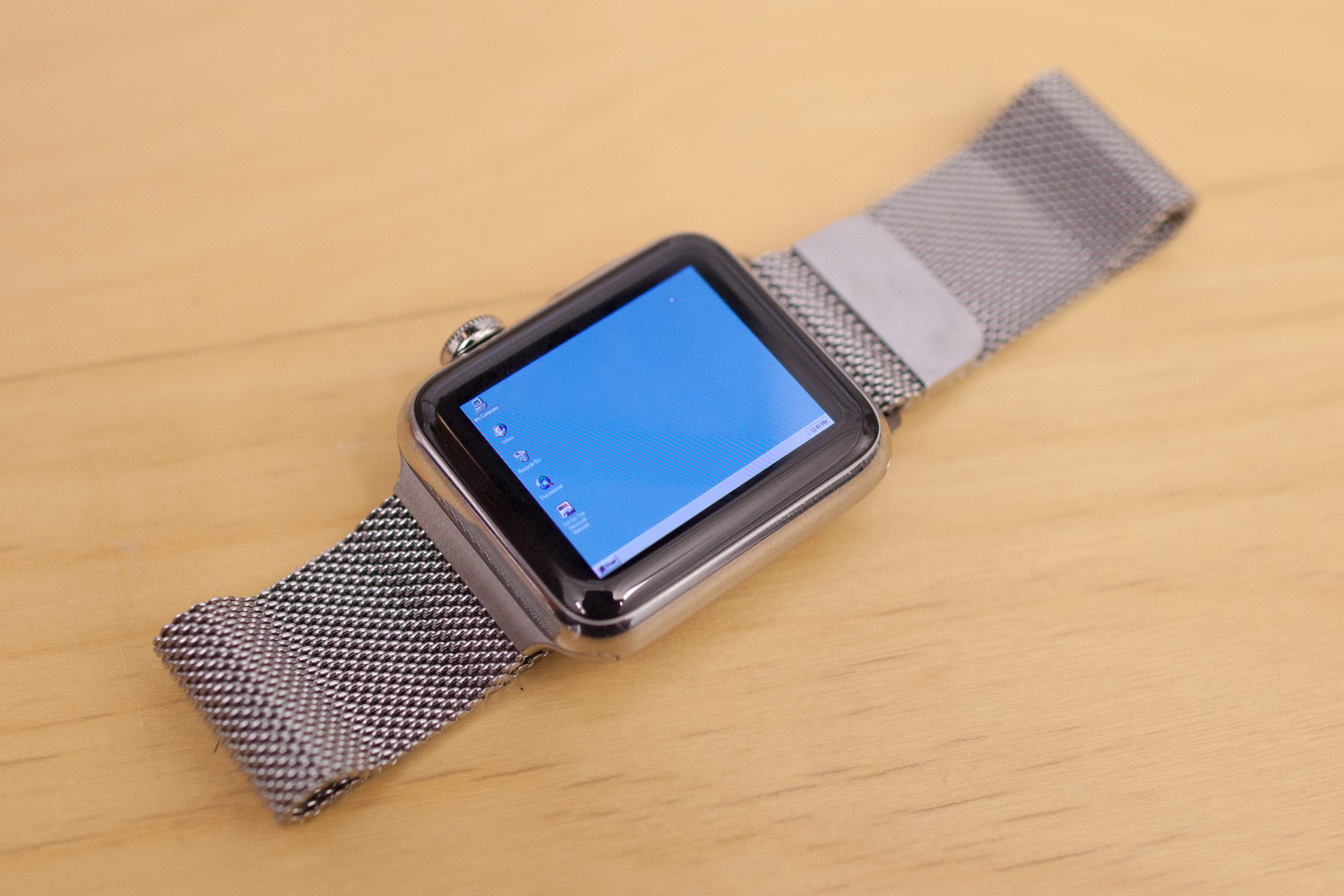 I installed Windows 95 on my Apple Watch by Nick Lee Tendigi