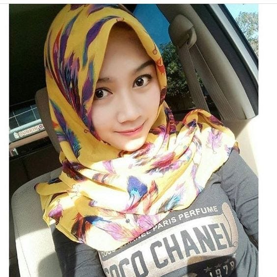 tutorial memakai jilbab segi empat untuk wisuda | by Henry Paloma